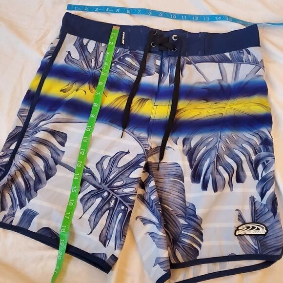 NWT Pipeline Mens Swim Trunks 34 - Picture 4 of 6